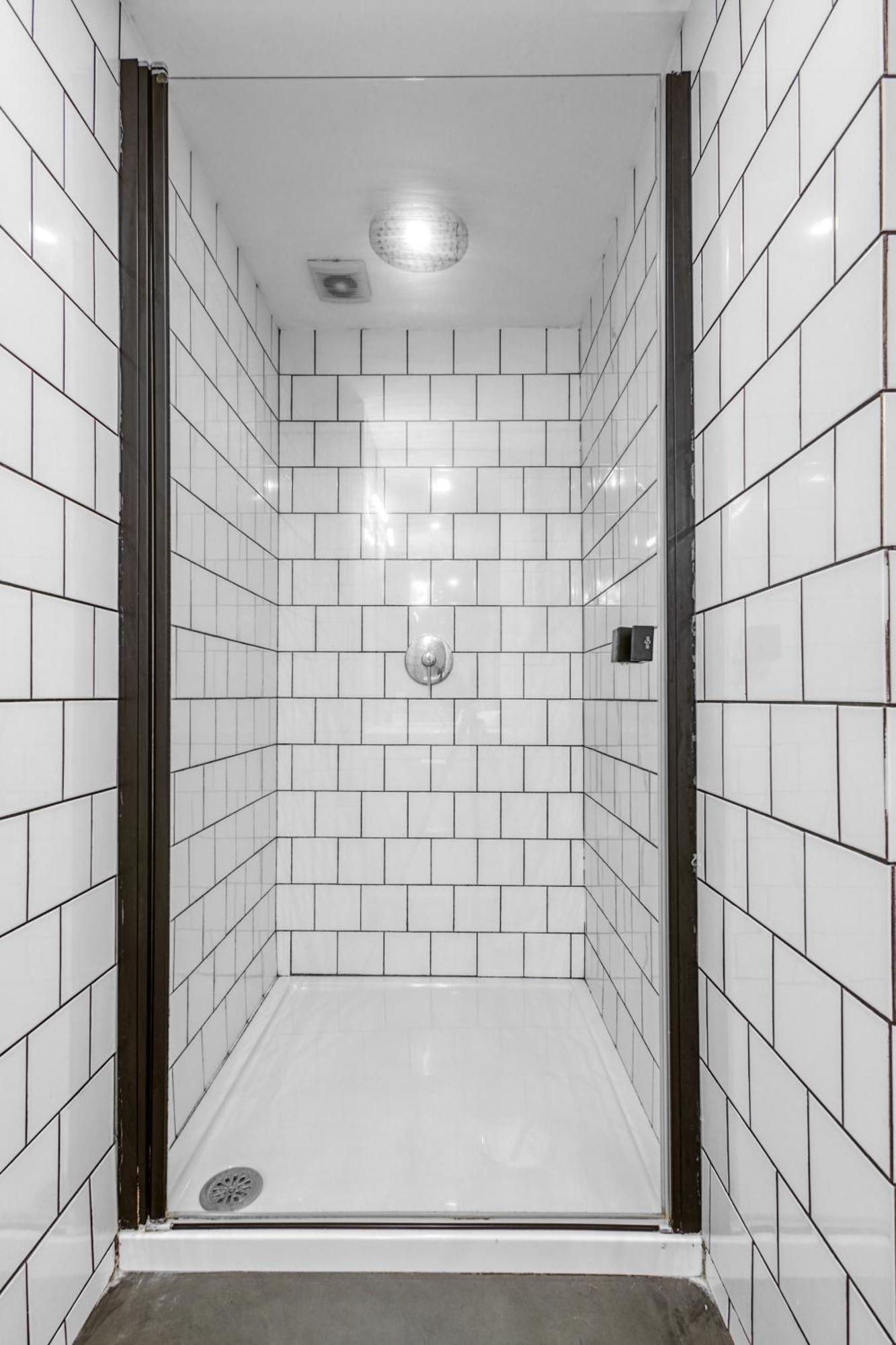 Travel And Live Apartments Порту Номер фото