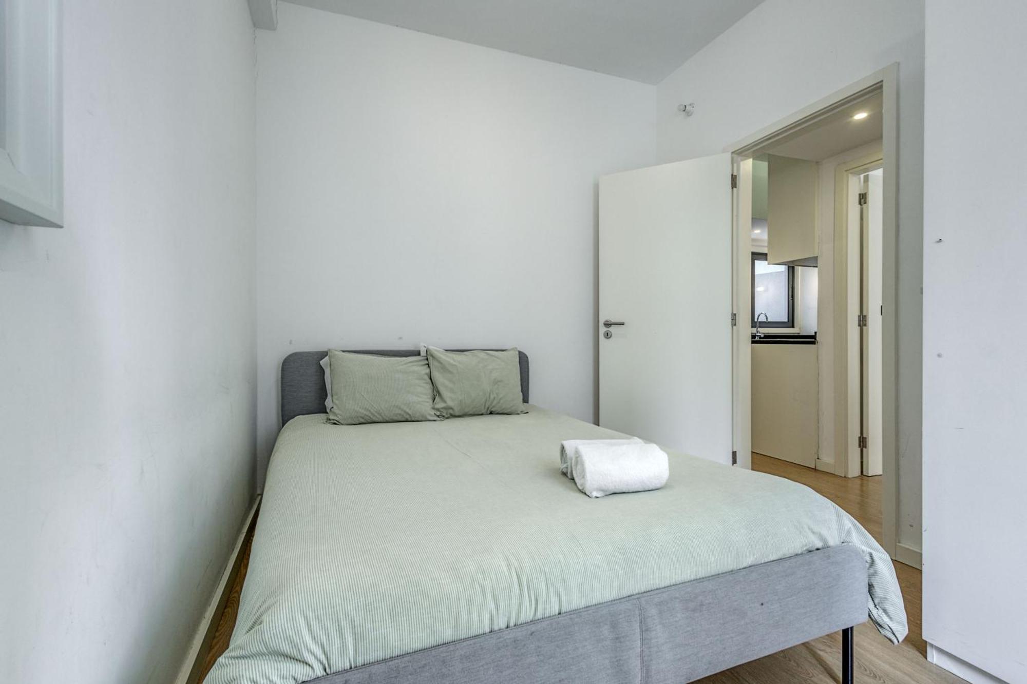 Travel And Live Apartments Порту Номер фото